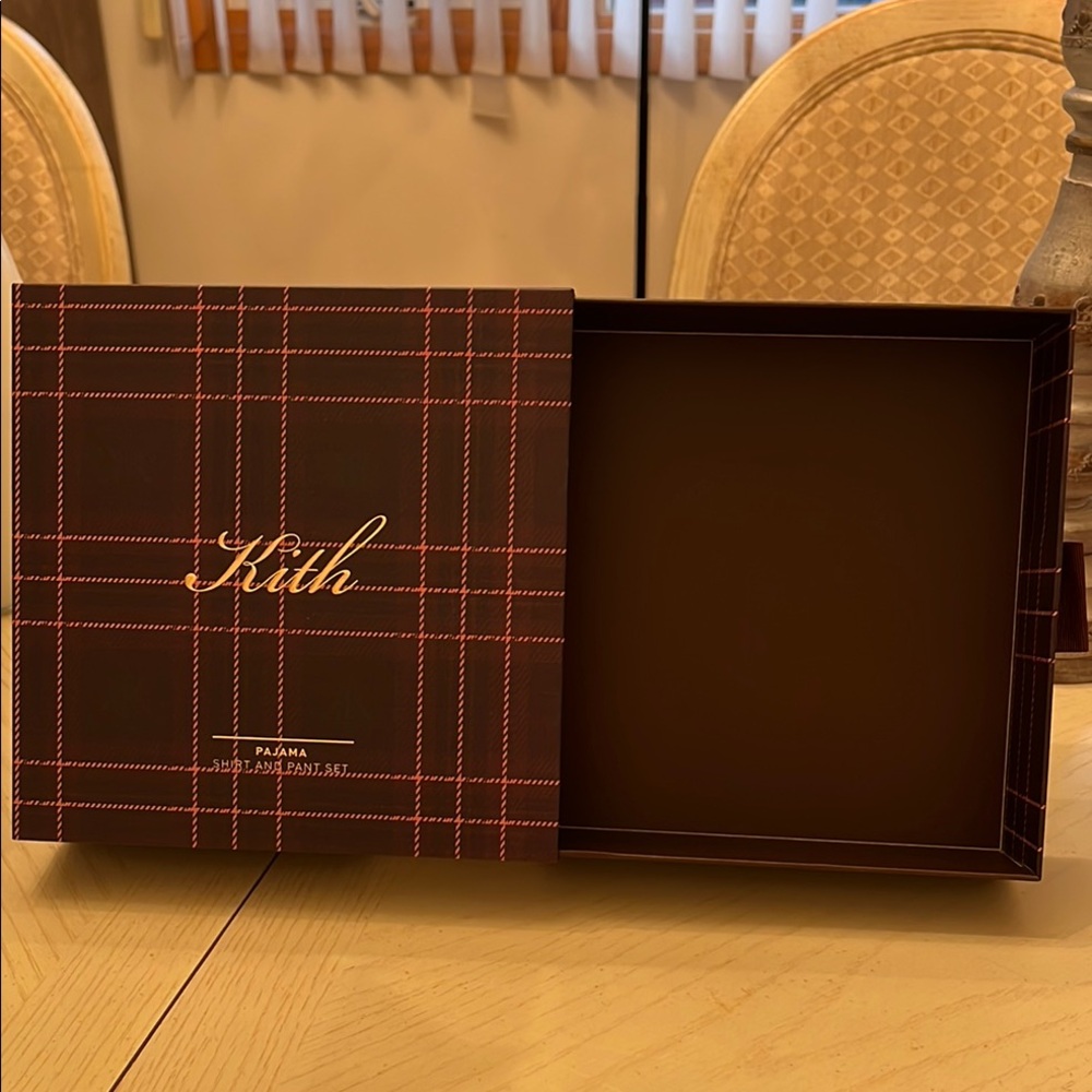 Kith Brown and  pink Plaid Pajama Set storage box